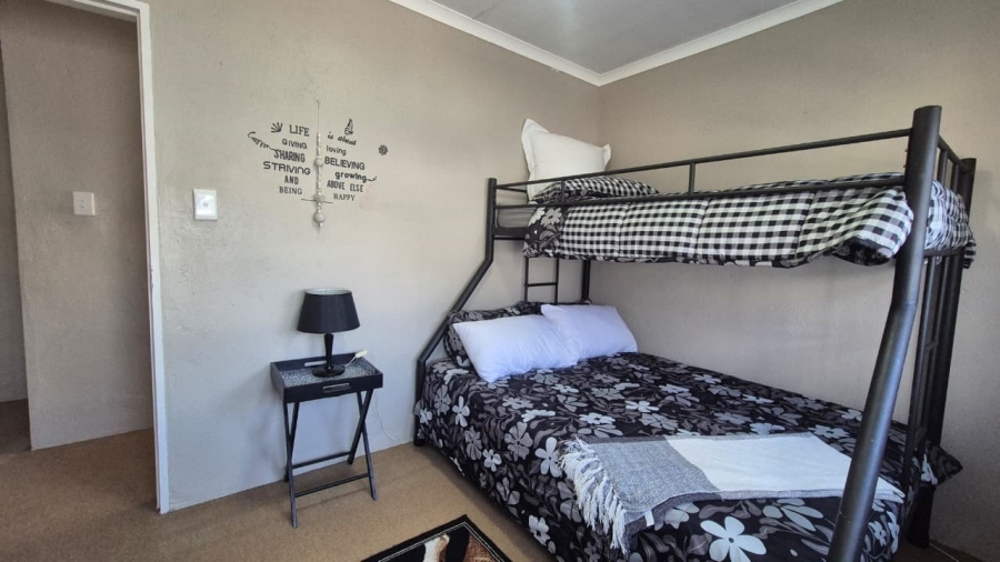 3 Bedroom Property for Sale in Country Club Western Cape